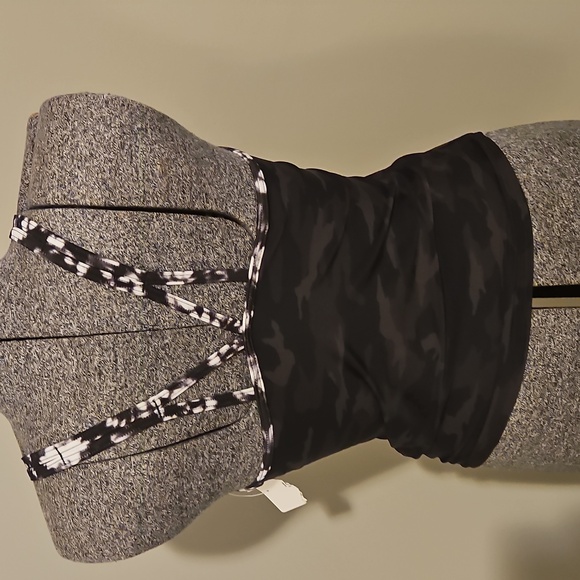 Athleta Girl Camo Tankini Reversible Bikini - Picture 3 of 6